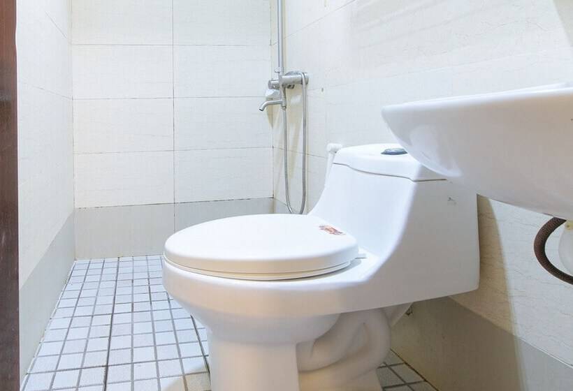 פנסיון Reddoorz At Winter Hotel Araneta