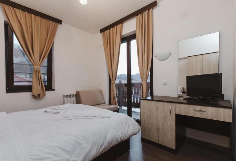 بنسيون Zlatograd 2 Iosifova Guest House