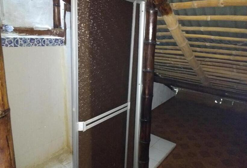 ユースホステル Casa Annunakis