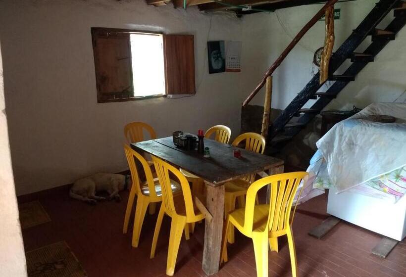 ユースホステル Casa Annunakis