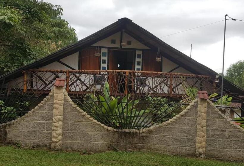 ユースホステル Casa Annunakis