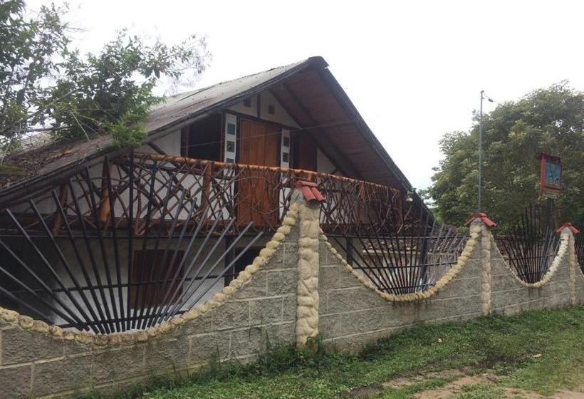 ユースホステル Casa Annunakis