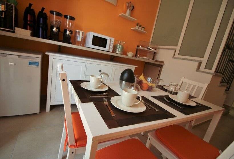 민박 La Rosatea Rooms