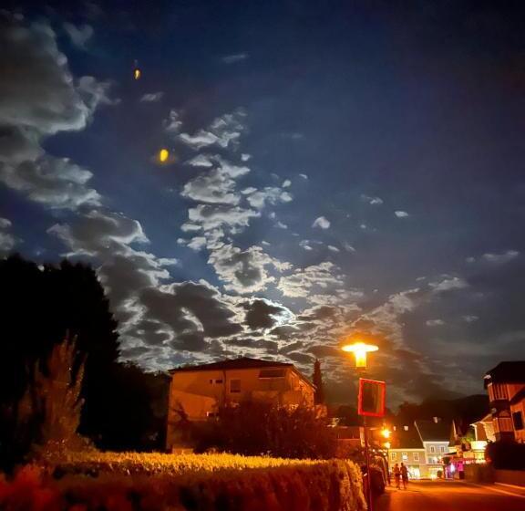 تختخواب و صبحانه Seebär Velden