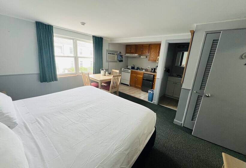 Harbor Landing Resort