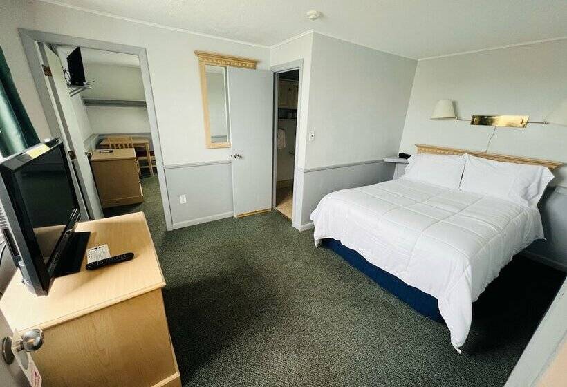 Harbor Landing Resort