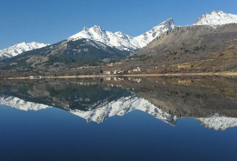 Отель Hôtel Castel De Vergio