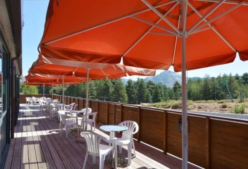 Отель Hôtel Castel De Vergio