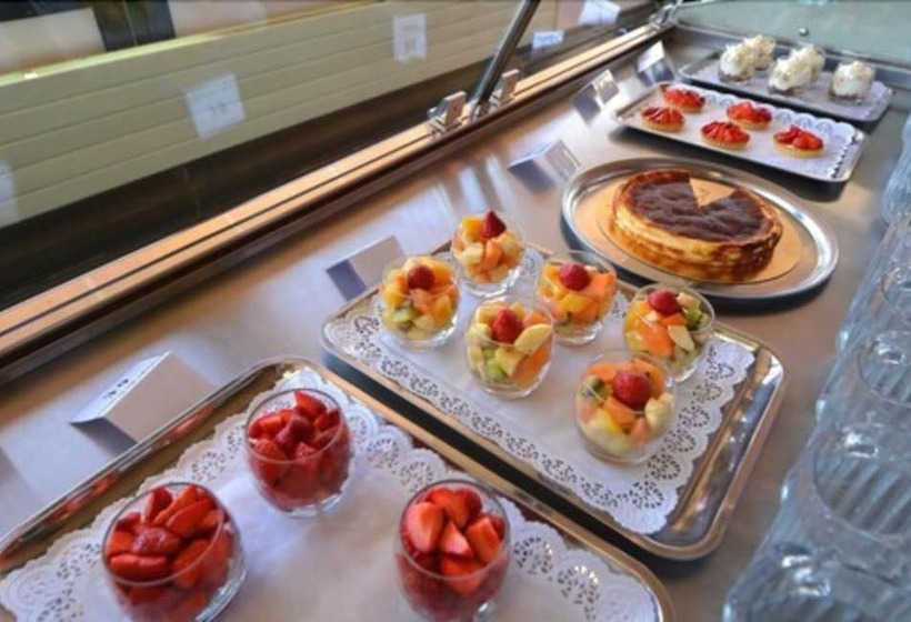 Отель Hôtel Castel De Vergio