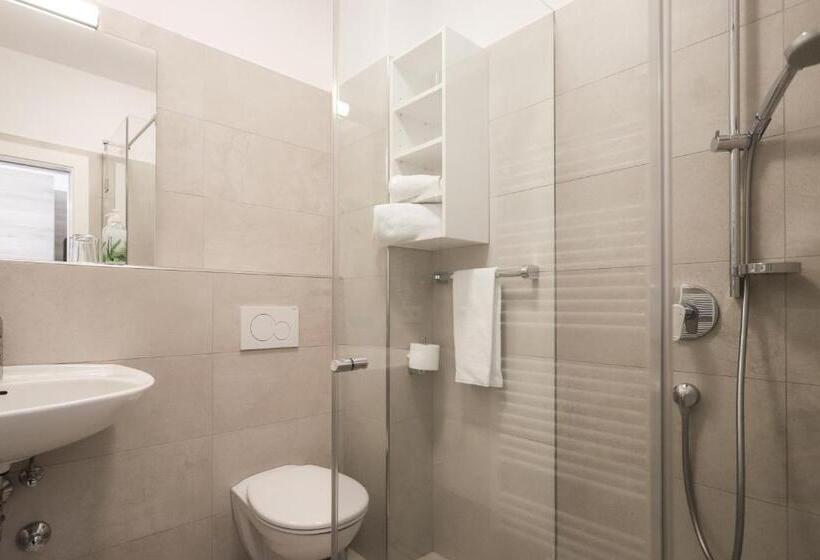 酒店 Lingers Suites & Residence