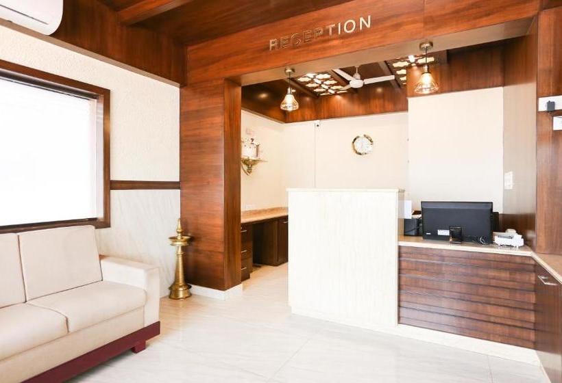 בית מלון כפרי Treebo Trend Nayath Residency