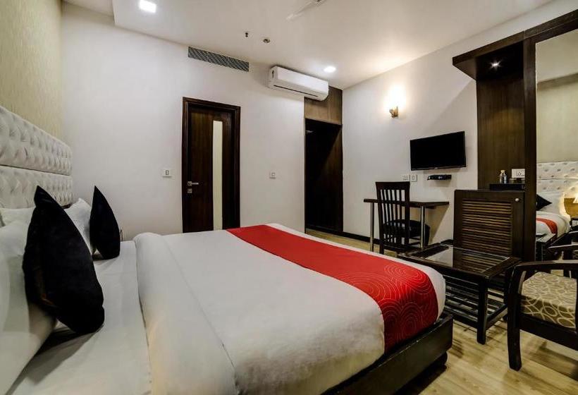 酒店 Capital O 10591 Ptl