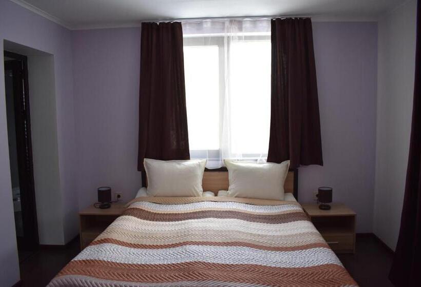 Пансион Bavaria House