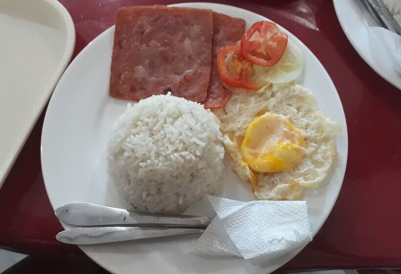 هاستل Adrian Traveller S Inn