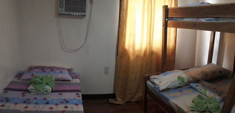 هاستل Adrian Traveller S Inn