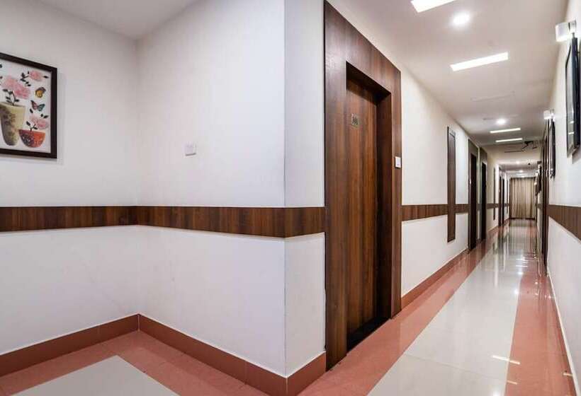 هتل Nexstay Crystal Residency