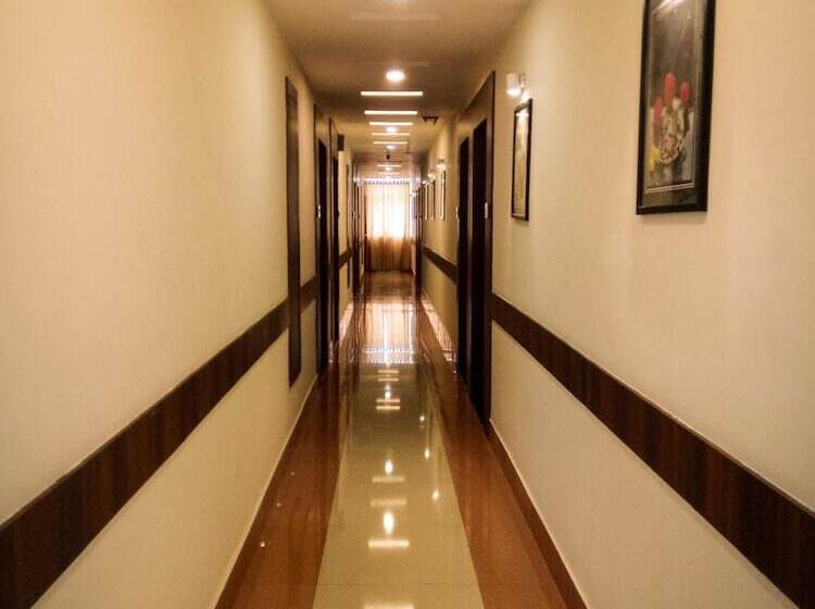 هتل Nexstay Crystal Residency