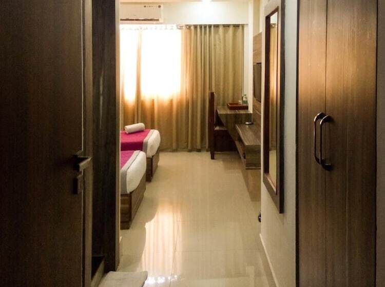 هتل Nexstay Crystal Residency