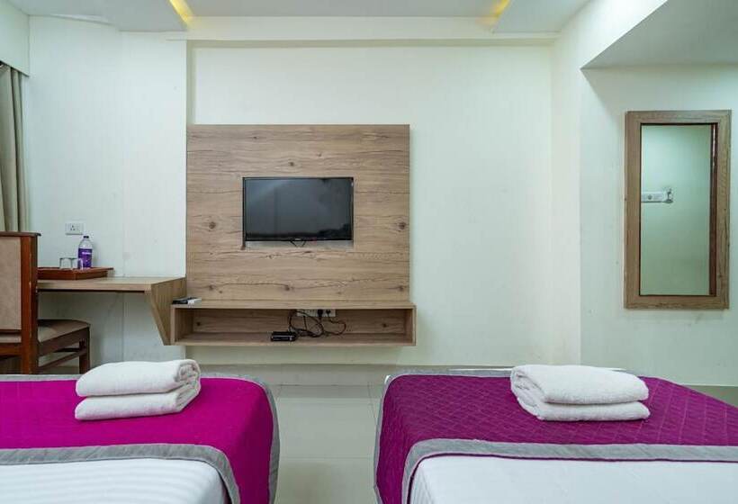 هتل Nexstay Crystal Residency