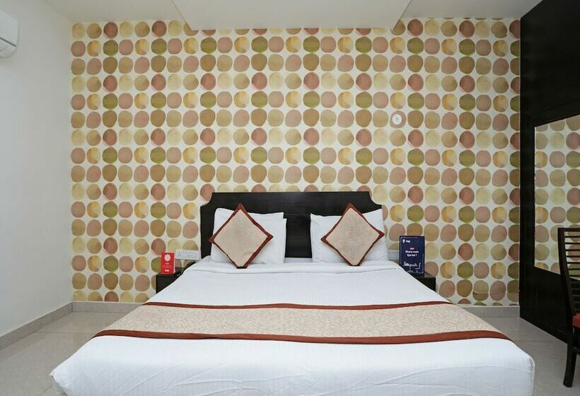 בית מלון כפרי Oyo 11973 Badri Palace