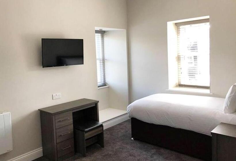 Отель The Ships Quarters