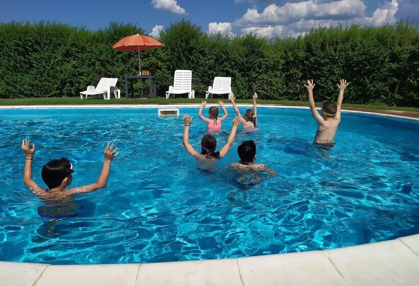 Отель Villaggio Le Stelline