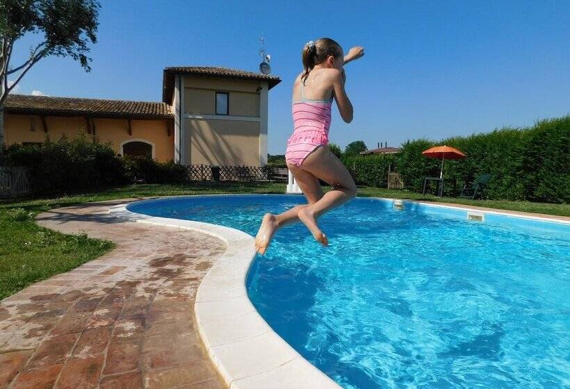 Отель Villaggio Le Stelline