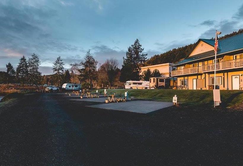 فندق على الطريق The Waterfront At Potlatch