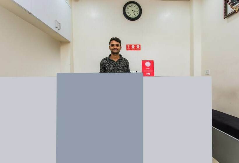 Oyo 11929 Hotel Ridhi Sidhi