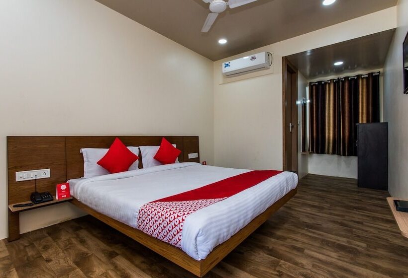 Oyo 11929 Hotel Ridhi Sidhi