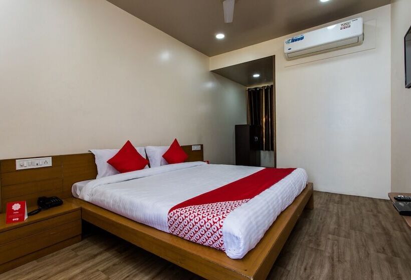 Oyo 11929 Hotel Ridhi Sidhi