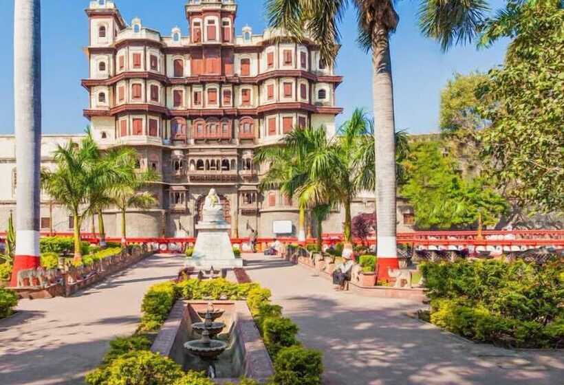 Oyo 11929 Hotel Ridhi Sidhi