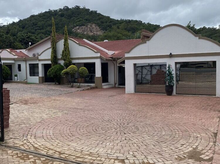 膳宿费 A Pousada Guesthouse