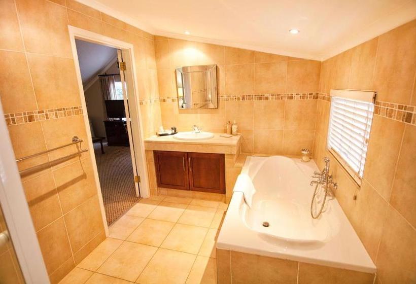 Пансион Hilltop Manor Bed And Breakfast