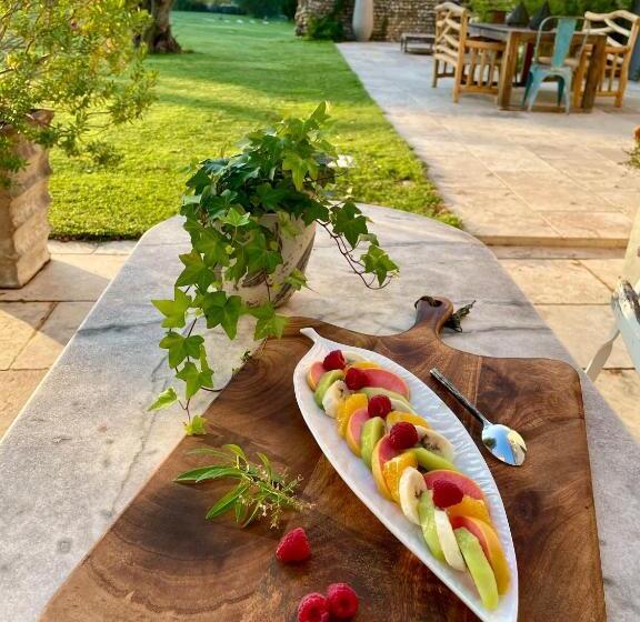 פנסיון Le Mas Saint Philippe