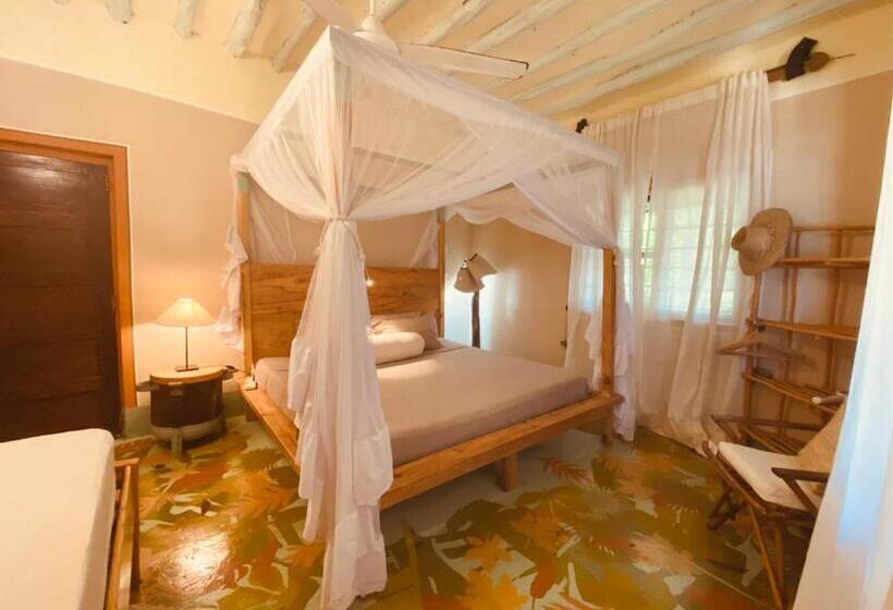 Пансион Mama Root