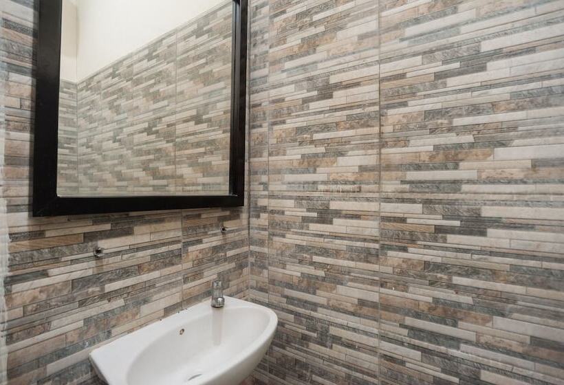 膳宿费 Reddoorz Plus Near Universitas Indonesia