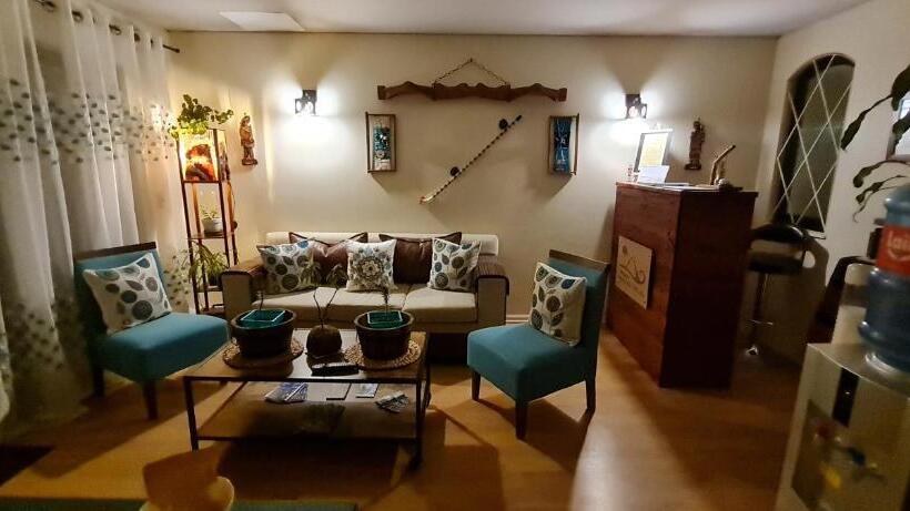 فندق صغير Posada Aires Del ñielol