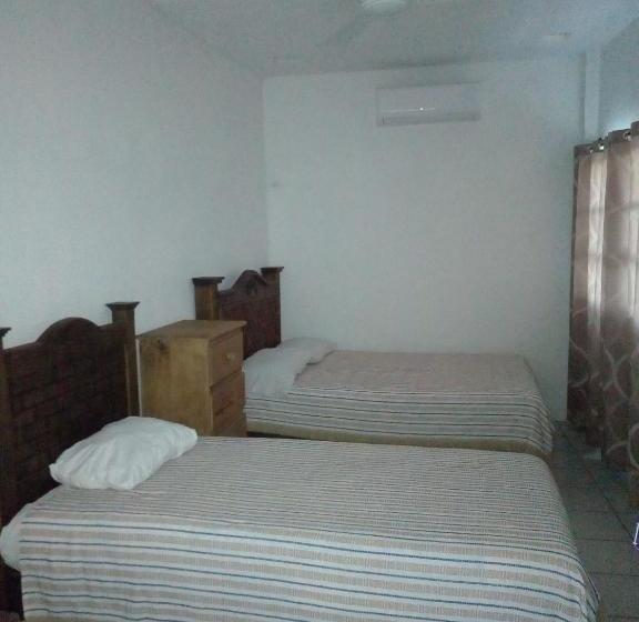 فندق صغير Posada La Istmeña