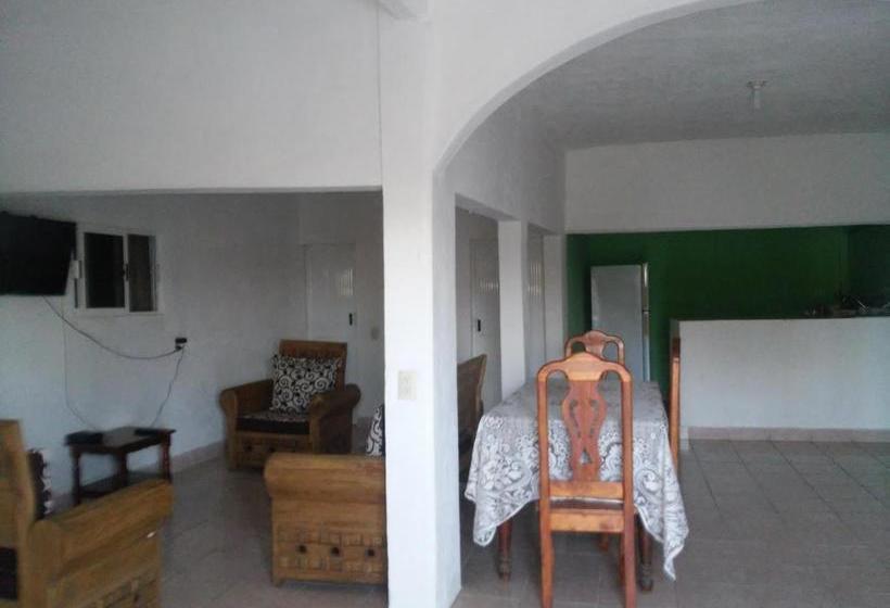 فندق صغير Posada La Istmeña