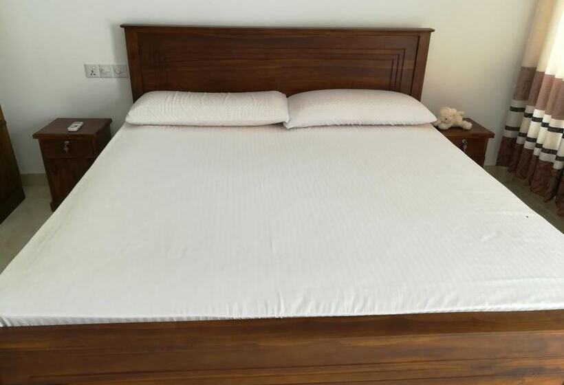 הוסטל Sea Breeze