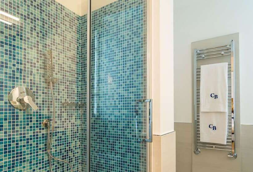 호텔 Cafe Bleu Relais