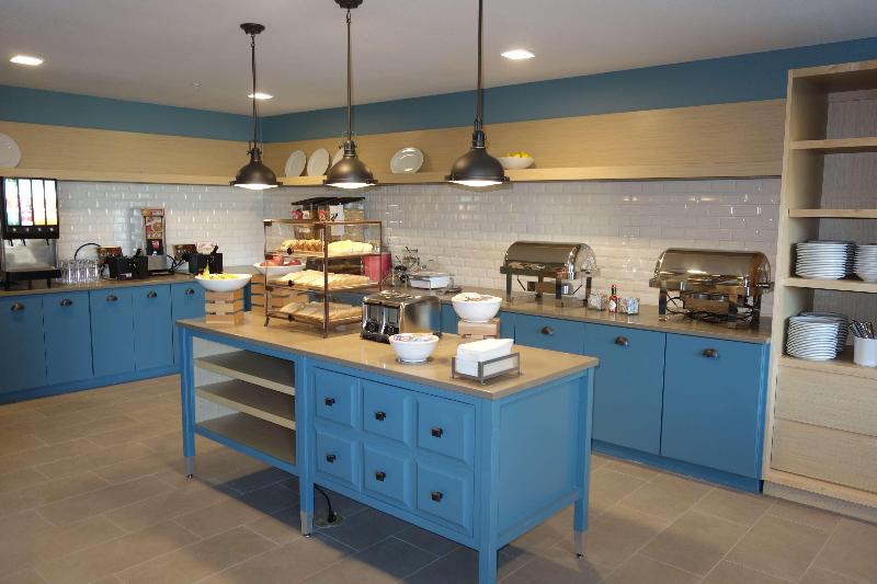 ホテル Country Inn & Suites By Radisson, Lawrence, Ks