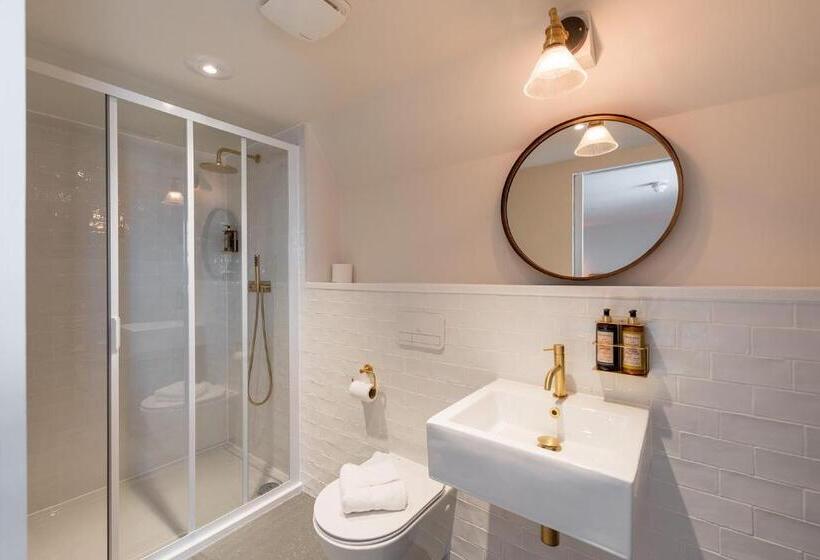 هتل Rooms By Bistrot Pierre