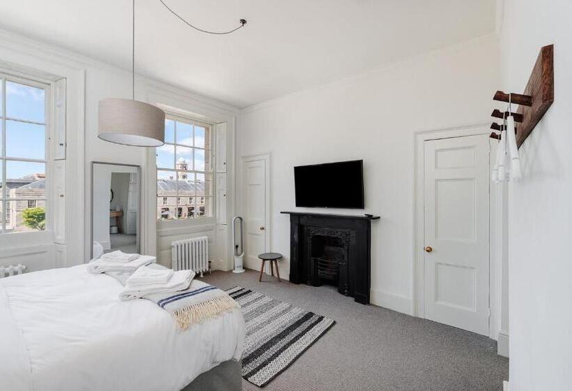 هتل Rooms By Bistrot Pierre