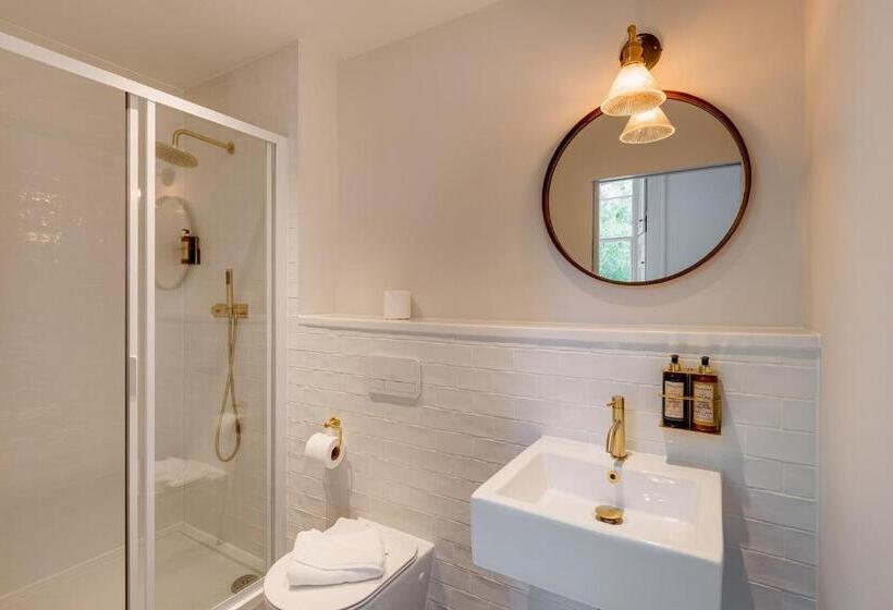 هتل Rooms By Bistrot Pierre