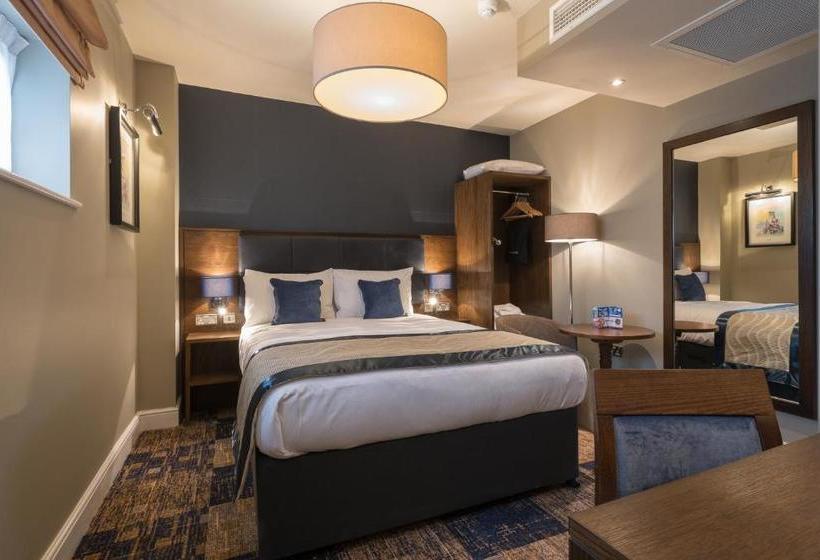 בית מלון כפרי The John Russell Fox Wetherspoon