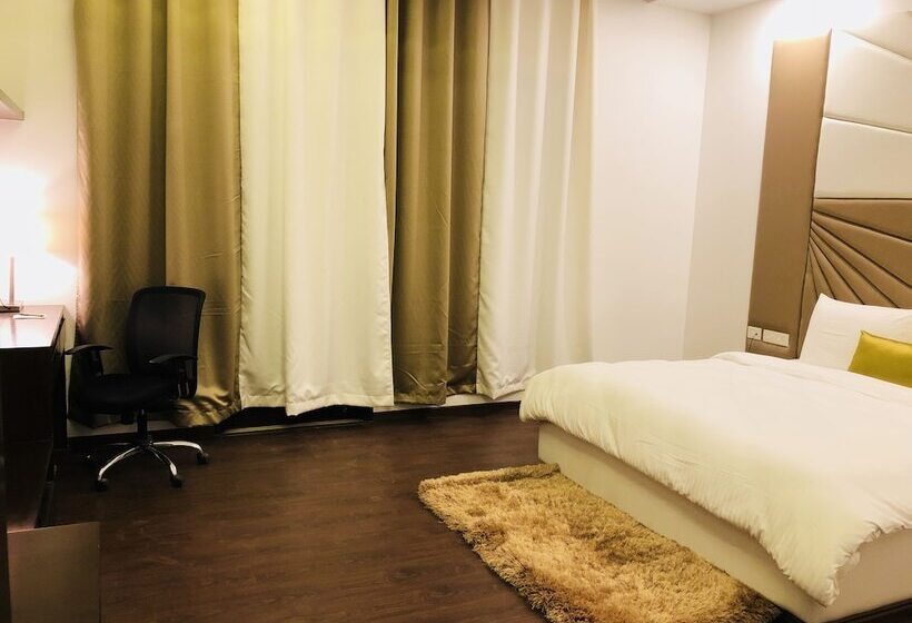 Vivid Boutique Hotel, Medanta, Gurugram