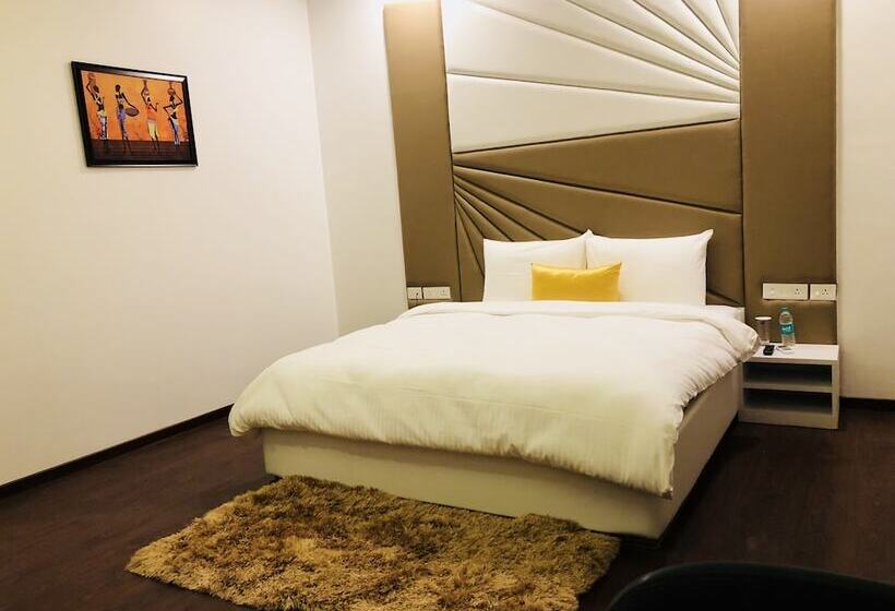Vivid Boutique Hotel, Medanta, Gurugram