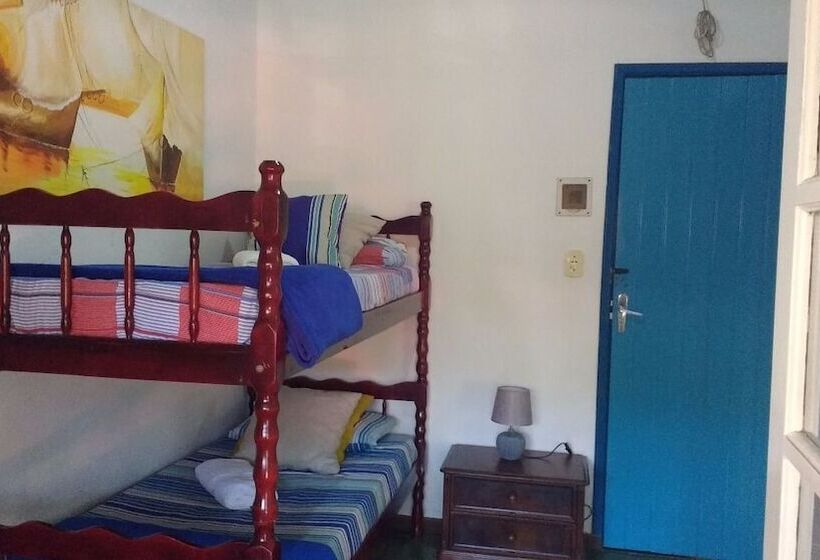 פנסיון Casa Das árvores Guest House